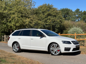 2014 Skoda Octavia 2.0 Tdi Vrs Estate 5dr Diesel Manual Euro 5 (s/s) (184 Ps) in White — image 4