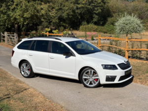 2014 Skoda Octavia 2.0 Tdi Vrs Estate 5dr Diesel Manual Euro 5 (s/s) (184 Ps) in White — image 5