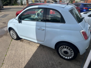 2010 Fiat 500 1.2 Lounge Euro 5 (s/s) 3dr in Blue — image 4