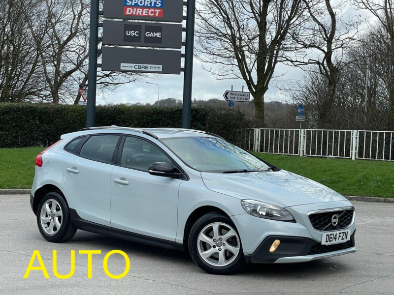 2014 Volvo V40 Cross Country 1.6 D2 Lux Powershift Euro 5 (s/s) 5dr in Blue — image 1
