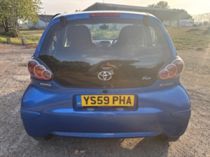2010 Toyota Aygo 1.0 Vvt-I Blue in Blue — image 4