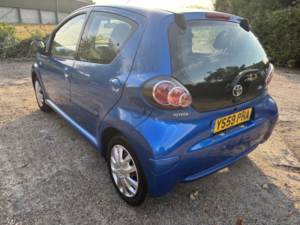 2010 Toyota Aygo 1.0 Vvt-I Blue in Blue — image 5