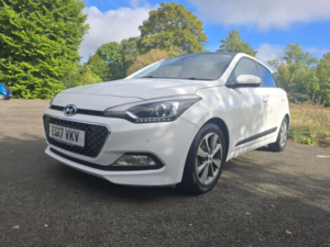 2017 Hyundai I20 1.4 Premium Se Nav Auto Euro 6 5dr in White — image 3
