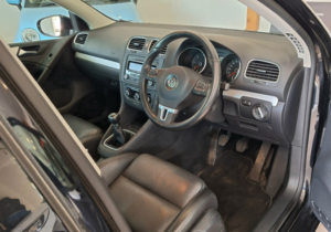 2012 Volkswagen Golf 2.0 Tdi Gt in Black — image 2