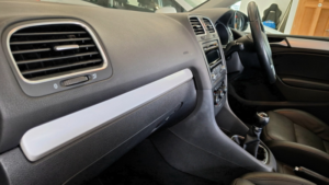 2012 Volkswagen Golf 2.0 Tdi Gt in Black — image 5
