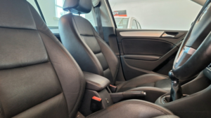 2012 Volkswagen Golf 2.0 Tdi Gt in Black — image 6