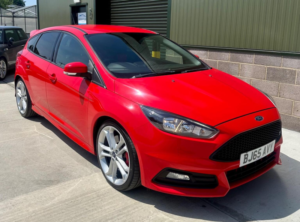 2015 Ford Focus 2.0t Ecoboost St-2 Euro 6 (s/s) 5dr in Red — image 3