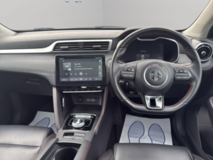 2022 MG MG Zs 72.6kwh Trophy Long Range Auto 5dr in Red — image 2