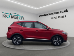 2022 MG MG Zs 72.6kwh Trophy Long Range Auto 5dr in Red — image 3