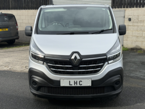 2020 Renault Trafic 2.0 Ll30 Energy Dci 145 Auto Edc Business+ My19 in Silver — image 5