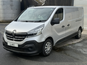 2020 Renault Trafic 2.0 Ll30 Energy Dci 145 Auto Edc Business+ My19 in Silver — image 6
