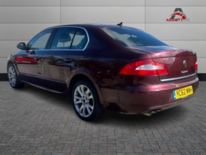 2012 Skoda Superb 2.0 Tdi Se Plus in Red — image 3