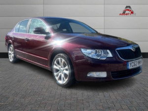 2012 Skoda Superb 2.0 Tdi Se Plus in Red — image 5