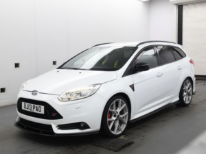 2013 Ford Focus 2.0t Ecoboost St-3 Euro 5 (s/s) 5dr in White — image 2