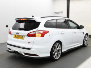 2013 Ford Focus 2.0t Ecoboost St-3 Euro 5 (s/s) 5dr in White — image 6