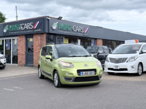 2010 Citroen C3 Picasso 1.6 Hdi Exclusive in Green — image 3