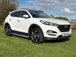 2016 Hyundai Tucson 2.0 Crdi Blue Drive Premium Se Euro 6 (s/s) 5dr in White — image 3