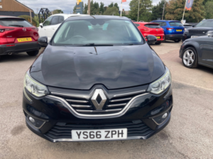 2016 Renault Megane 1.6 Dci Dynamique S Nav Hatchback 5dr Diesel Manual Euro 6 (s/s) (130 Ps) in Black — image 2