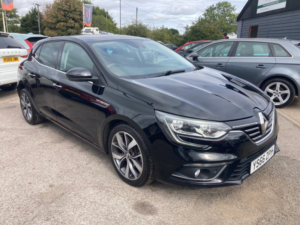 2016 Renault Megane 1.6 Dci Dynamique S Nav Hatchback 5dr Diesel Manual Euro 6 (s/s) (130 Ps) in Black — image 3