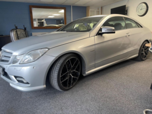 2011 Mercedes-Benz E Class 2.1 E250 Cdi Blueefficiency Sport G-Tronic+ Euro 5 (s/s) 2dr in Silver — image 3