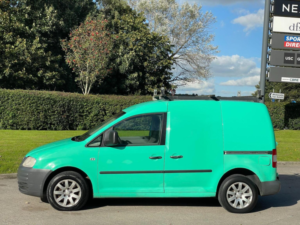 2007 Volkswagen Caddy 1.9 Tdi Pd C20 L1 H1 4dr in Green — image 4