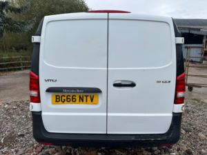 2016 Mercedes-Benz Vito 1.6 111 Cdi in White — image 4