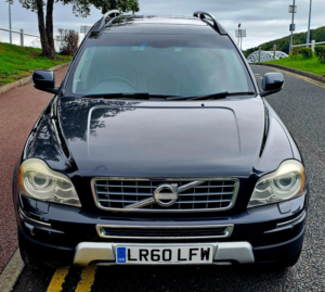 2010 Volvo Xc90 2.4 D5 Se Lux SUV 5dr Diesel Geartronic AWD (224 G/km, 182 Bhp) in Grey — image 2