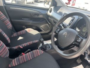 2015 Citroen C1 1.0 Vti Feel in Grey — image 3