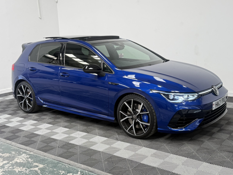 2021 Volkswagen Golf 2.0 Tsi R in Blue — image 1