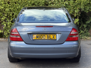2003 Mercedes-Benz E Class 2.6 E240 Elegance in Blue — image 3