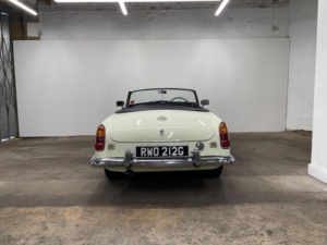 1968 MG Mgc - in White — image 4