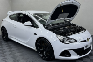 2015 Vauxhall Astra 2.0 Vxr 3dr in White — image 3