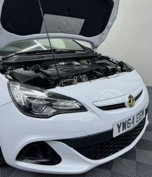 2015 Vauxhall Astra 2.0 Vxr 3dr in White — image 5