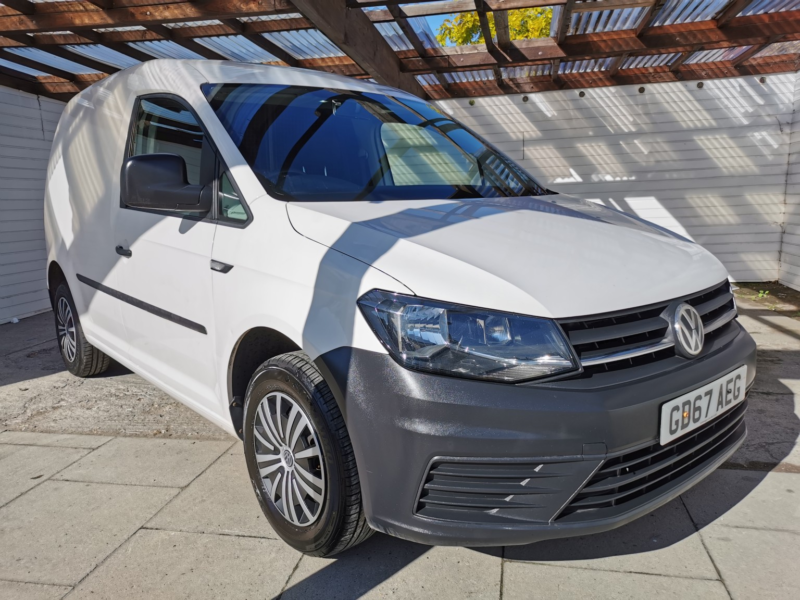 2017 Volkswagen Caddy 2.0 Tdi C20 Bluemotion Tech Startline in White — image 1