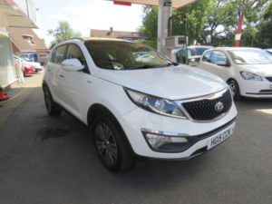 2015 Kia Sportage 2.0 Crdi Kx-3 Auto AWD Euro 5 5dr in White — image 3