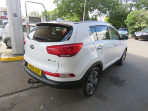 2015 Kia Sportage 2.0 Crdi Kx-3 Auto AWD Euro 5 5dr in White — image 5