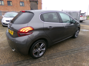 2019 Peugeot 208 1.2 Puretech Gpf Gt Line in Grey — image 4