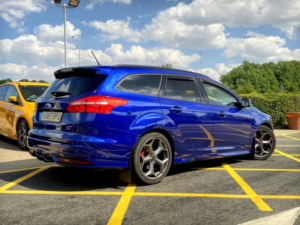 2017 Ford Focus St-3 2.0 Ecoboost - Rare Estate Model - 27,800 Miles. Fsh. Sync 3, Camera, Sony - 2 Owners - Blue in Blue — image 2