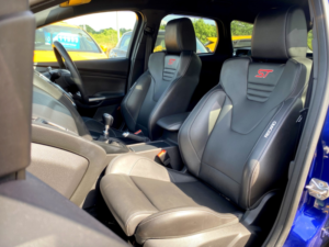 2017 Ford Focus St-3 2.0 Ecoboost - Rare Estate Model - 27,800 Miles. Fsh. Sync 3, Camera, Sony - 2 Owners - Blue in Blue — image 4