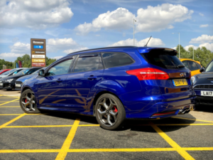 2017 Ford Focus St-3 2.0 Ecoboost - Rare Estate Model - 27,800 Miles. Fsh. Sync 3, Camera, Sony - 2 Owners - Blue in Blue — image 6