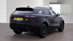 2018 Land Rover Range Rover Velar 2.0 D180 R-Dynamic Se Auto 4WD Euro 6 (s/s) 5dr in Black — image 2