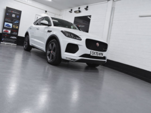 2020 Jaguar E-Pace 2.0 D150 Chequered Flag Auto 5dr (euro 6) Diesel SUV AWD Automatic in White — image 5