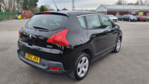 2012 Peugeot 3008 1.6 Hdi Active in Black — image 2