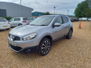 2012 Nissan Qashqai 1.5 Dci N-Tec+ 2WD Euro 5 5dr in Grey — image 3