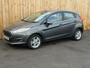2015 Ford Fiesta 1.5 Tdci Zetec in Grey — image 2