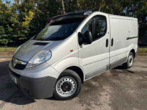2014 Vauxhall Vivaro 2.0 2700 Cdti Ecoflex Fwd L1 4dr in Silver — image 3