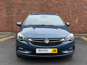 2017 Vauxhall Astra 1.6 Cdti Blueinjection Sri Sports Tourer Euro 6 (s/s) 5dr in Blue — image 2