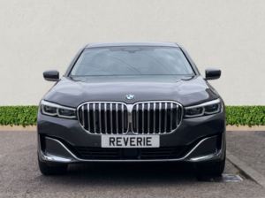 2019 BMW 7 Series 3.0 730d Saloon 4dr Diesel Auto Euro 6 (s/s) (265 Ps) in Grey — image 2