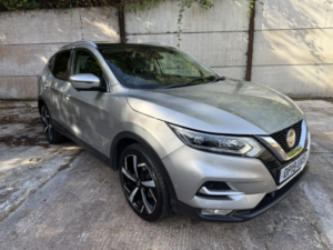 2019 Nissan Qashqai 1.3 Dig-T Tekna in Silver — image 2