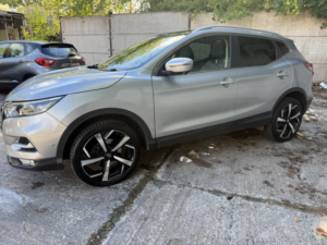 2019 Nissan Qashqai 1.3 Dig-T Tekna in Silver — image 6